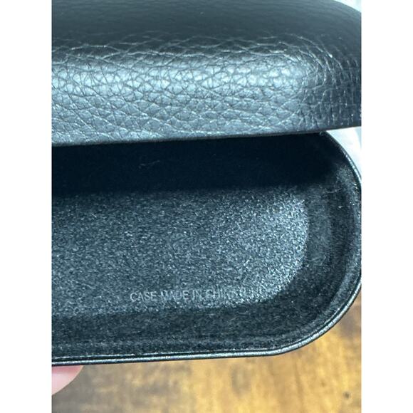 Oakley Black Authentic Hard Shell Eyeglass Case Protective Clam Shell CASE ONLY - Picture 9 of 10